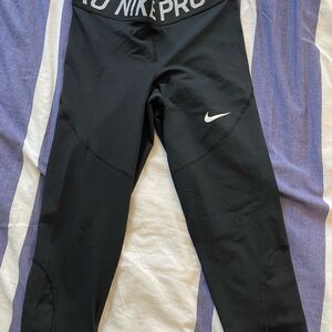 Nike Pro Capri Leggings